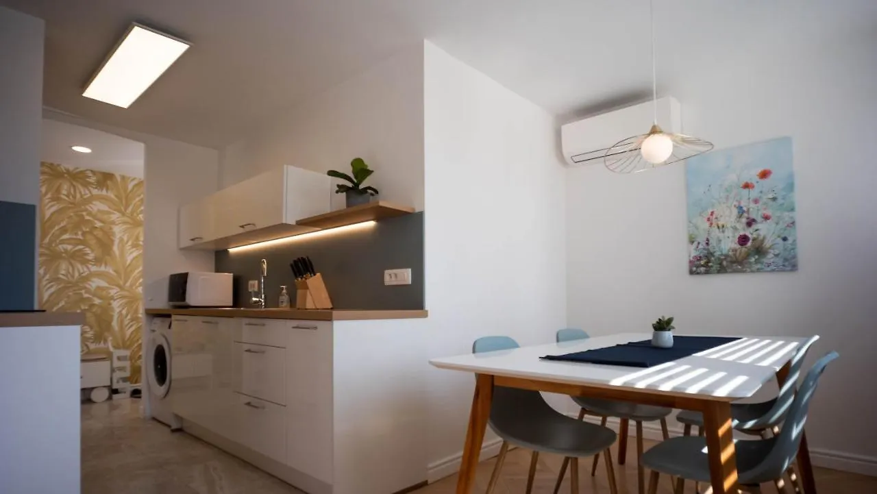 Sunnyside Apartment In The City Center ليوبليانا
